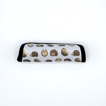 Neoprene luggage handle cover, horizontal, Hedgehogs design