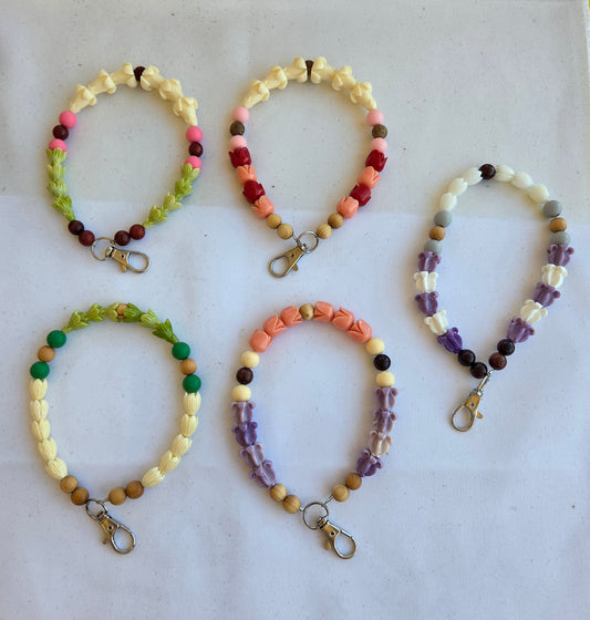 Lei Wristlet